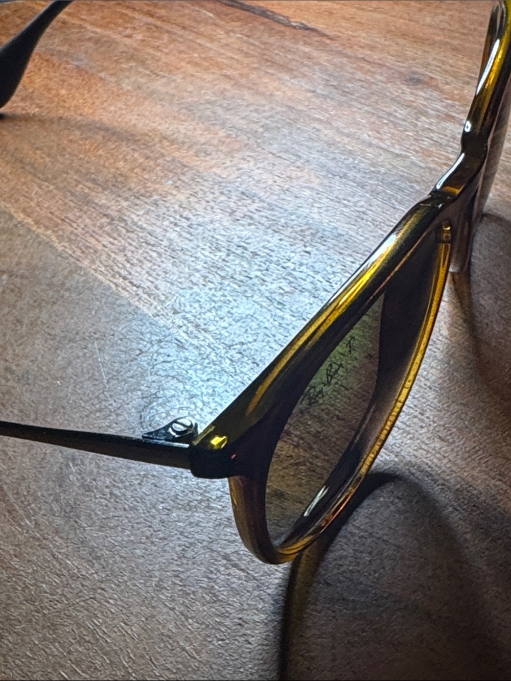 ERIKA  Ray-Ban Brown Tortoise Polarized Sunglasses - Picture 3 of 9